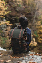 Cargar imagen en el visor de la galería, Derby Tier Backpack